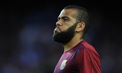 daniel-alves-aparece-pregando-em-igreja-depois-de-deixar-a-prisao